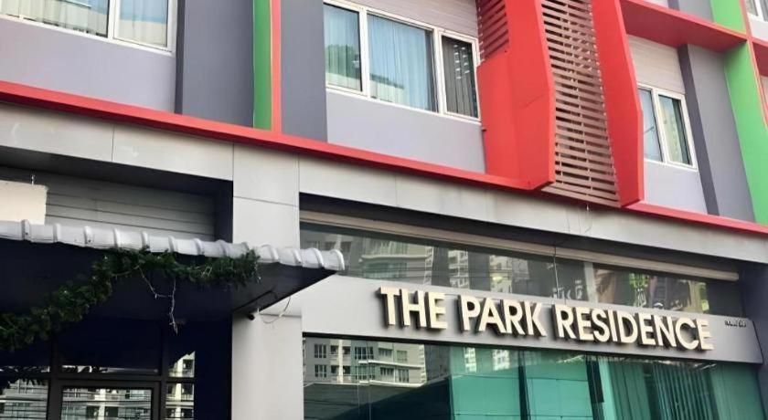 Khách sạn The Park 3*